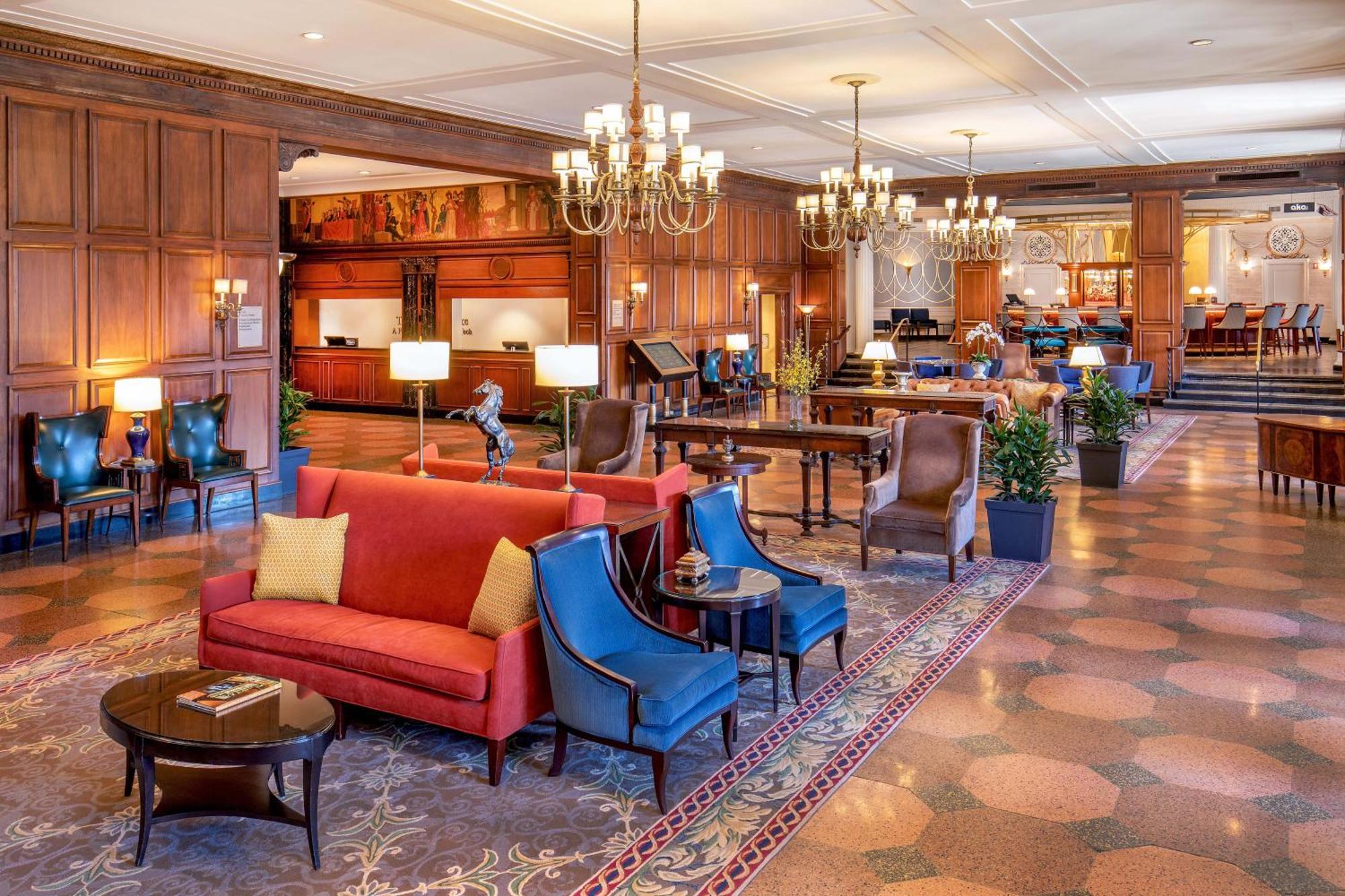 Hotel Roanoke & Conference Center, Curio Collection By Hilton Экстерьер фото