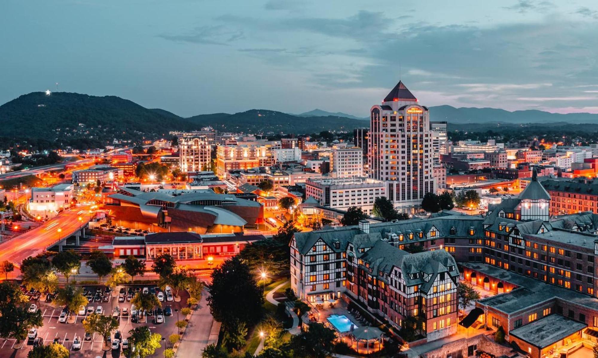 Hotel Roanoke & Conference Center, Curio Collection By Hilton Экстерьер фото