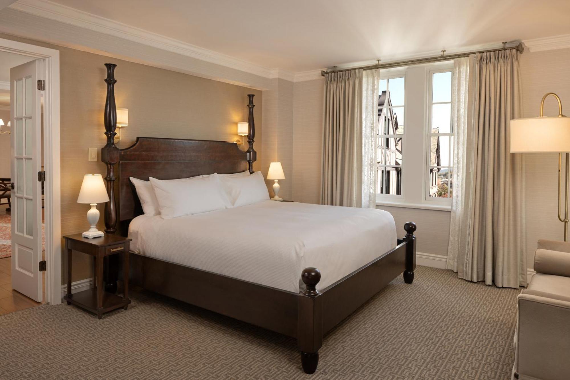 Hotel Roanoke & Conference Center, Curio Collection By Hilton Экстерьер фото